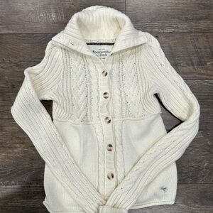 Abercrombie & Fitch ASO BELLA SWAN Women's Ivory Cable Knit Babydoll Cardigan